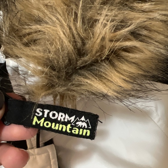 Storm Mountain Winter Jacket - Picture 3 of 5